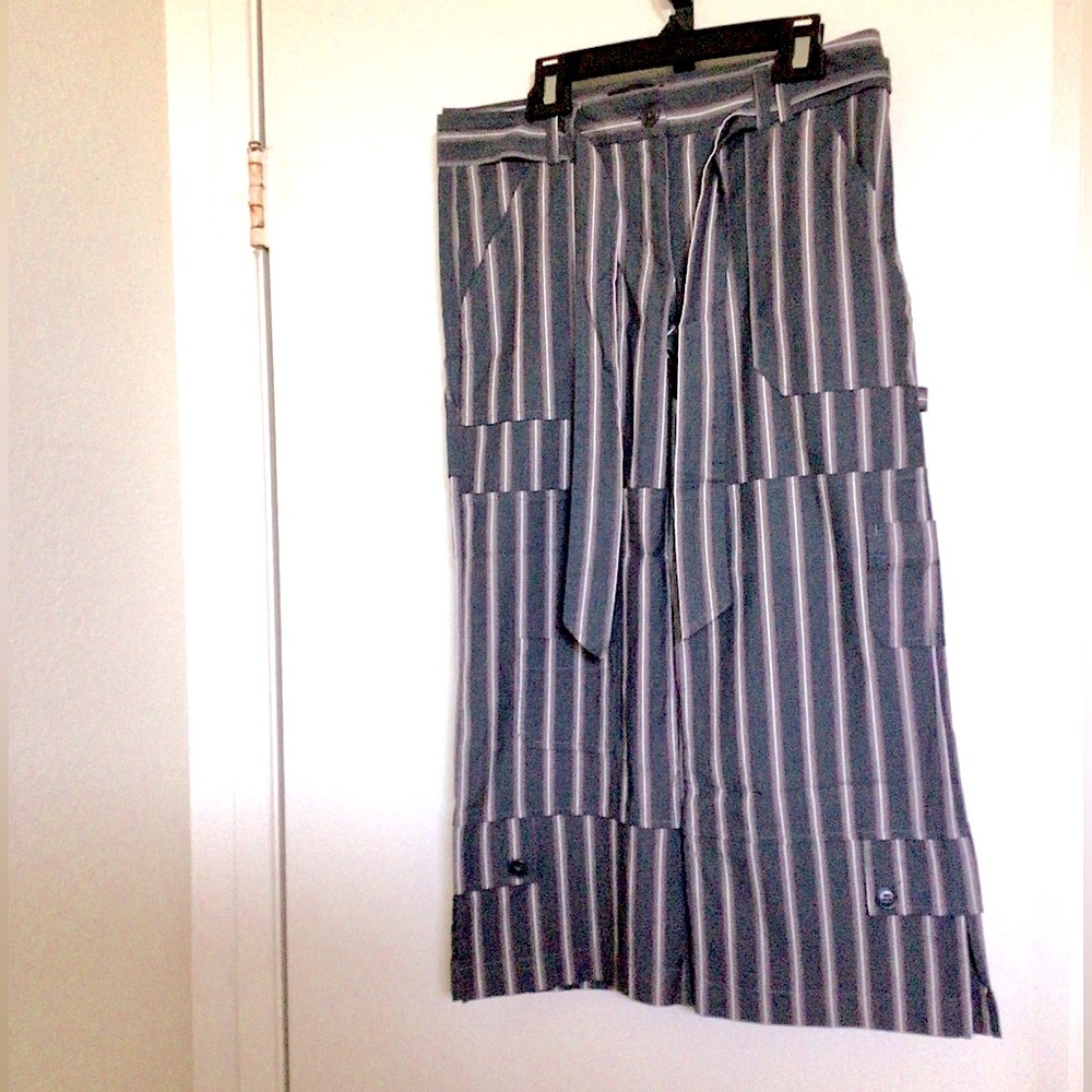 Vintage BCBG Striped Capri Cargo Pants